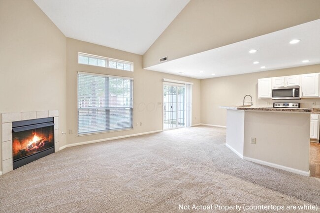 Building Photo - 4882 Stratford Pine Ln