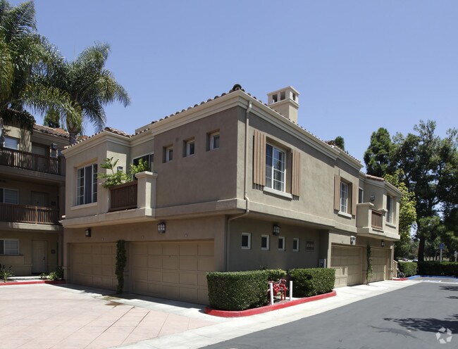 San Paulo Apartment Homes Rentals Irvine, CA