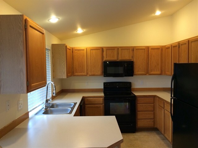 Foto del edificio - 1219 203rd Street Ct E