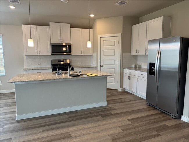 Building Photo - 6346 Brazos Trl Dr