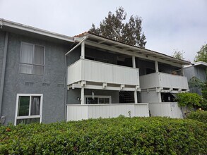 Building Photo - 1300 Saratoga Ave