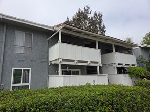 Building Photo - 1300 Saratoga Ave