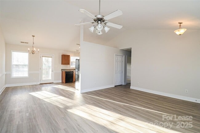 Building Photo - 3007 Laurel Creek Ln