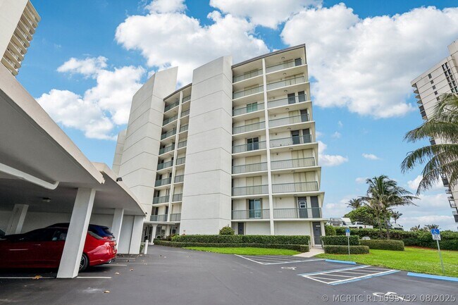 Foto del edificio - 5400 N Ocean Dr