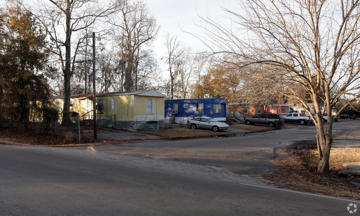 Primary Photo - 5075 Piedmont Ave