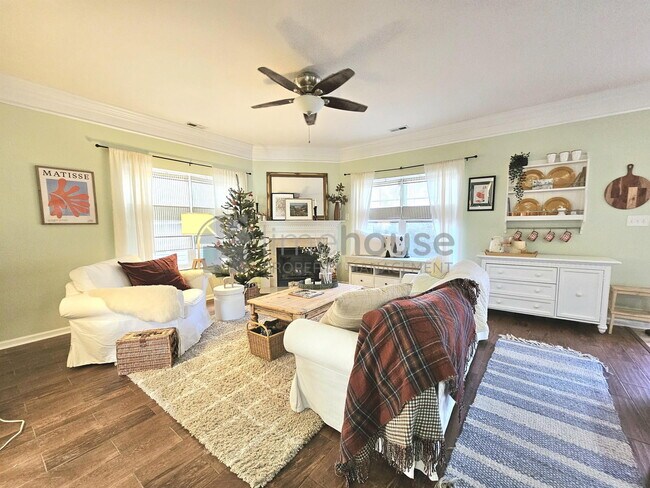 Foto del edificio - 820 Gem Ct