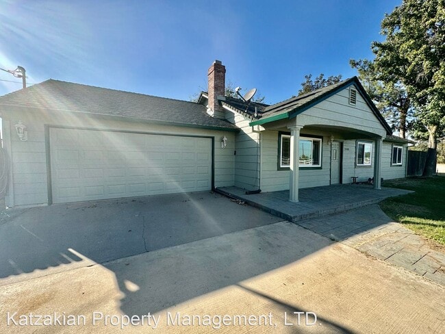 Building Photo - 3 br, 2 bath House - 25801 N. Graham Rd.