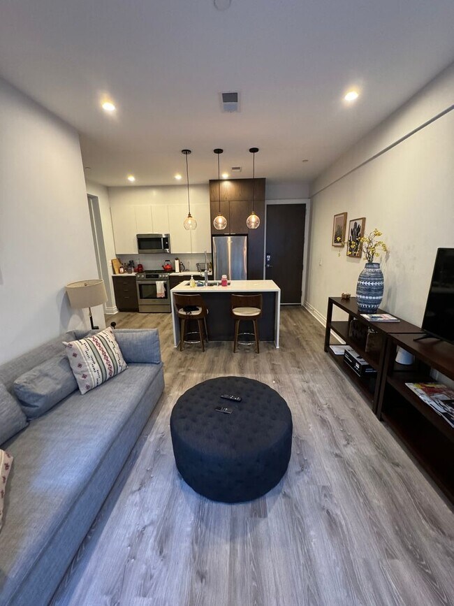 Foto del edificio - Centrally located 1BR/1BA Dupont Circle $2700 a month