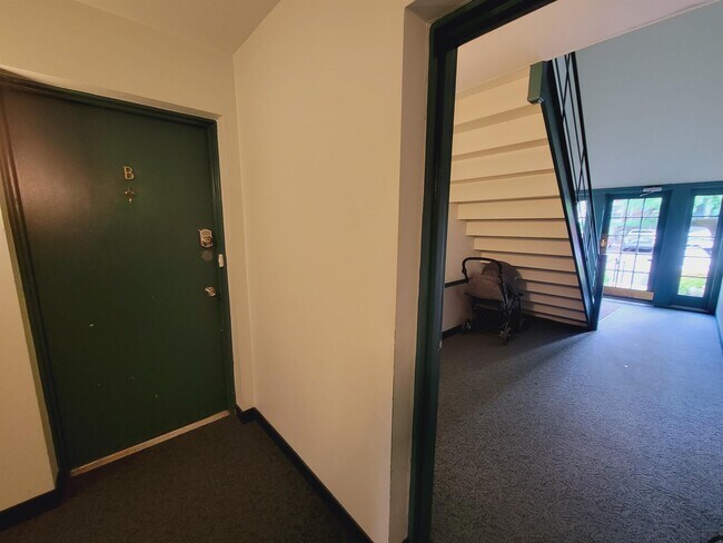 Foto del edificio - 8318 Kingsgate Rd