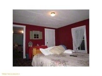 Bedroom - 7-11 Riverview Ln