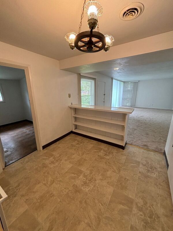 Building Photo - 8313 Woodhurst Dr