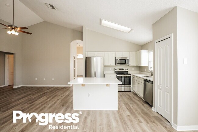 Building Photo - 4441 Andover Cay Blvd