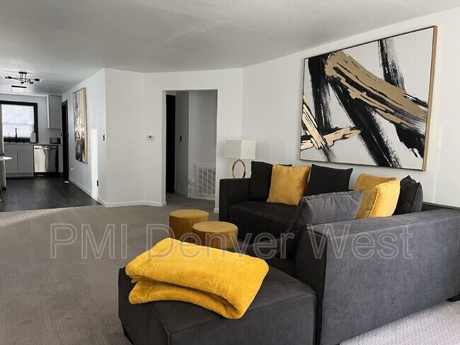 Foto del edificio - 4725 S Pearl St