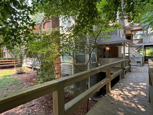 Building Photo - T.R. Lawing Realty Property