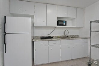 Building Photo - 436 Hualani St