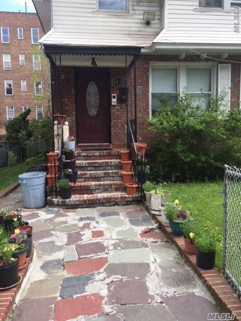 Primary Photo - 84-39 Lefferts Blvd