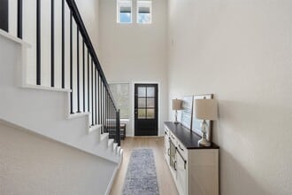 Building Photo - 18757 Timber Gln Dr