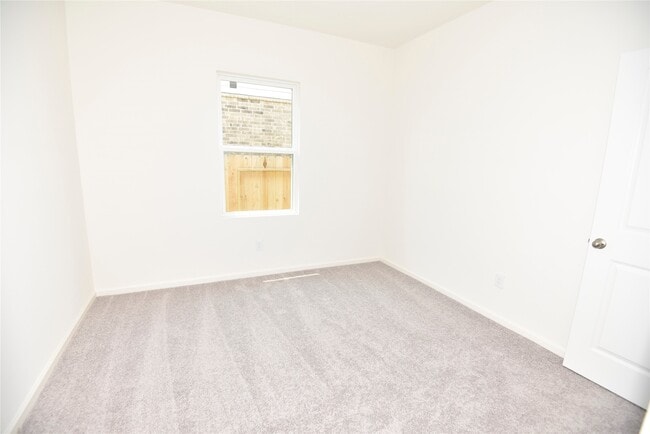 Building Photo - 21659 Cottage Ln