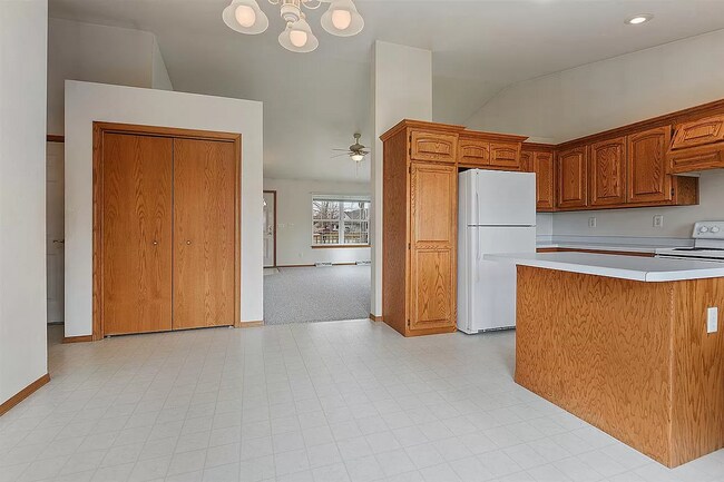 Building Photo - 2941 Popplewood Ct