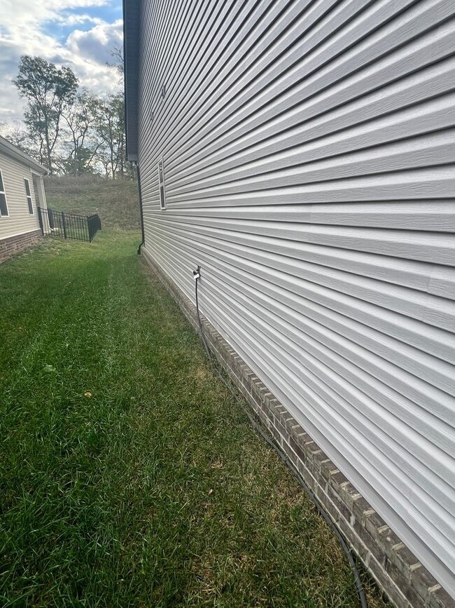 Building Photo - 312 Traywick Pl