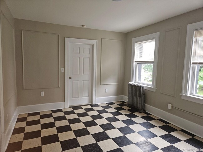 Building Photo - 103 Wickham Ave