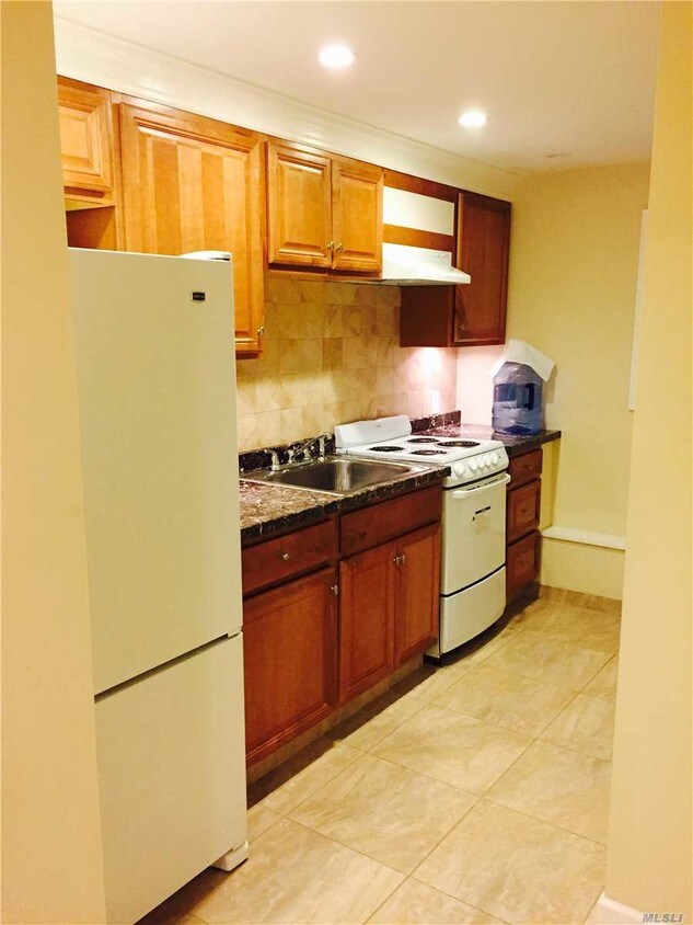 Foto principal - 45 E Neptune Ave