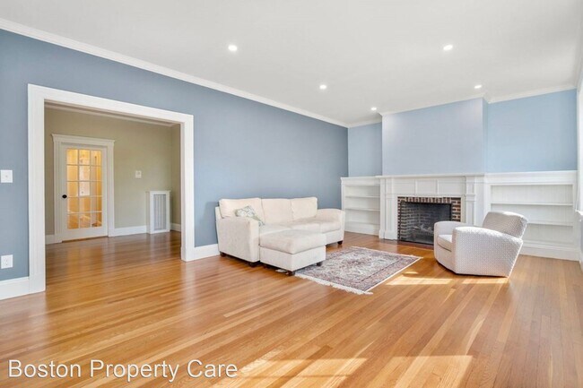 Building Photo - 4 br, 2 bath House - 132 Sewall Ave #C