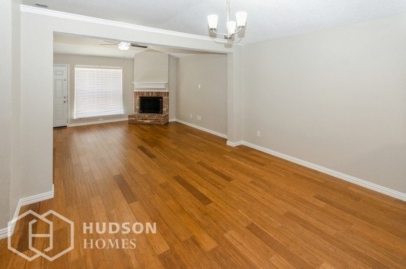 Foto del edificio - NOW AVAILABLE! 5912 Fawn Meadow Trail, Arl...