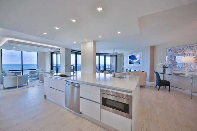 Building Photo - 850 S Collier Blvd