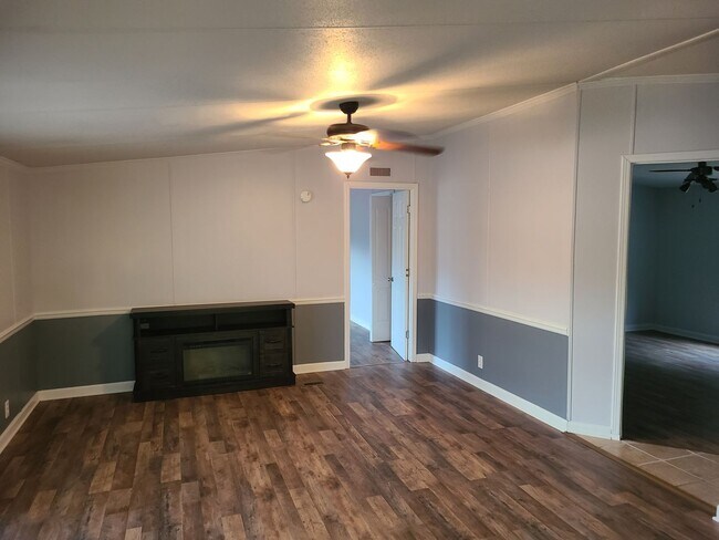 Foto del edificio - 3 Bedroom, 2 bath home in Sneads Ferry