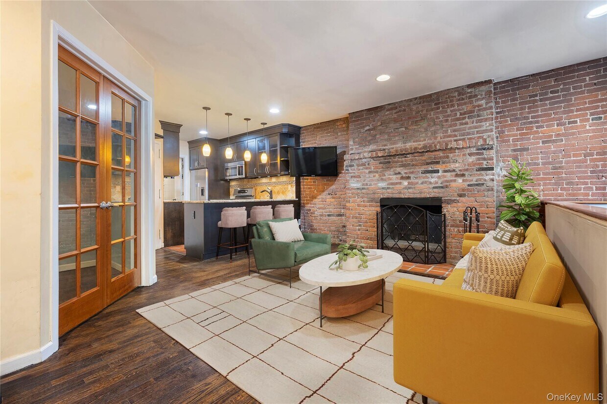 Foto principal - 117 W 82 St