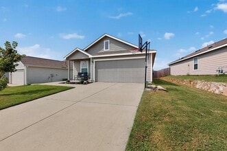 Building Photo - 1817 Barrie Wy