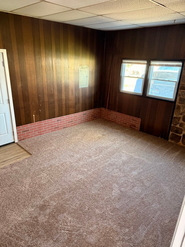 Foto del edificio - 3306 Stockdale Ln