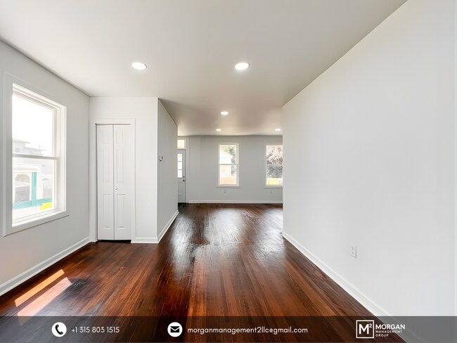 Foto del edificio - 193 W 8th St