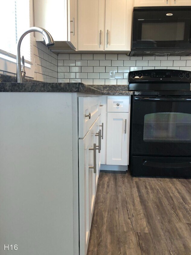 Foto principal - 6216 S 10th St