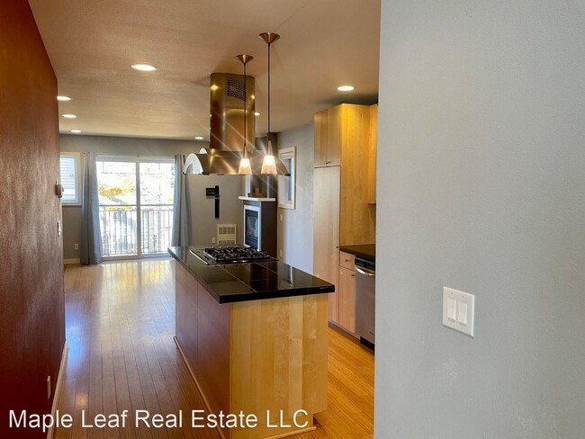 Building Photo - 3 br, 2.5 bath House - 126 19th Ave East, ...