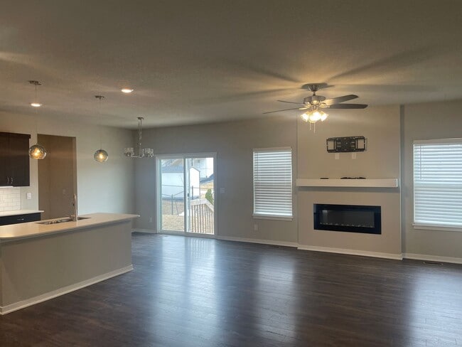 Building Photo - Spacious recently built home just west of Waukee!