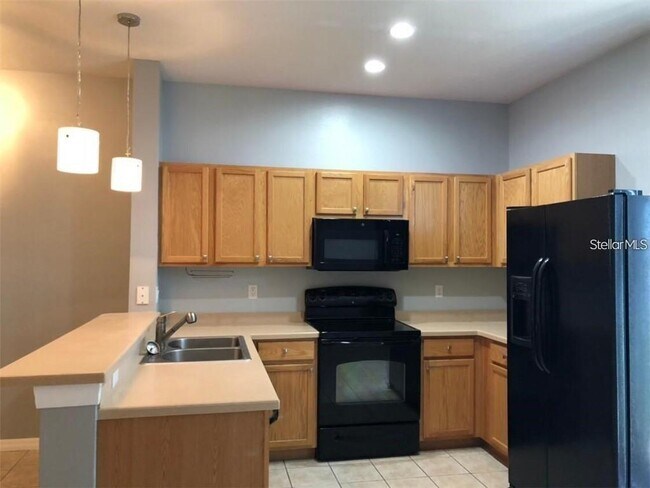Building Photo - 11627 Colony Lake Dr