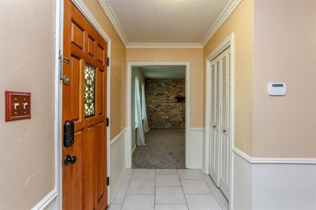 Building Photo - 19306 Enchanted Oaks Dr