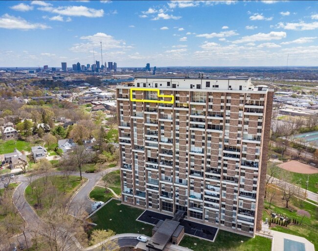 Foto del edificio - 1000 Urlin Ave