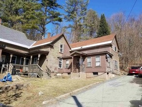 Building Photo - 107 Hanover St