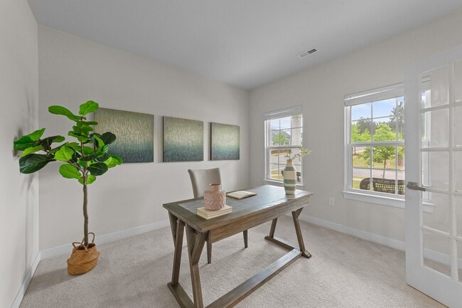 Building Photo - 3700 Horton Hill Dr