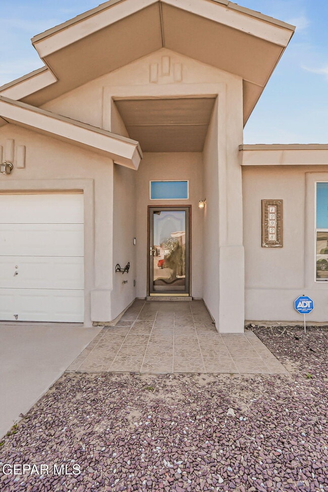 Building Photo - 12928 Alfredo Apodaca Dr