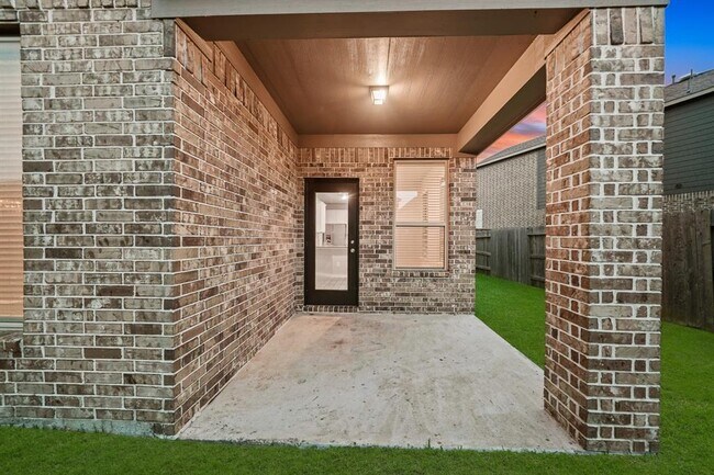 Foto del edificio - 12808 Narrow Cove Dr