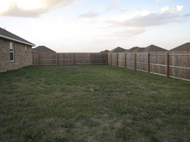 Building Photo - 8116 Erryn Ln