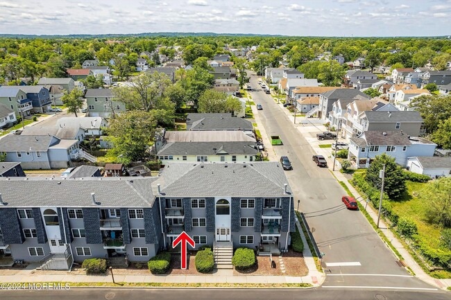 Building Photo - 98 Beachway Ave