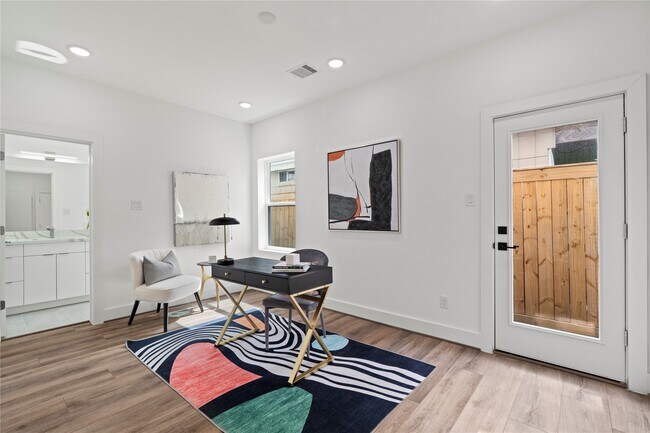 Foto del edificio - 216 E 31st St