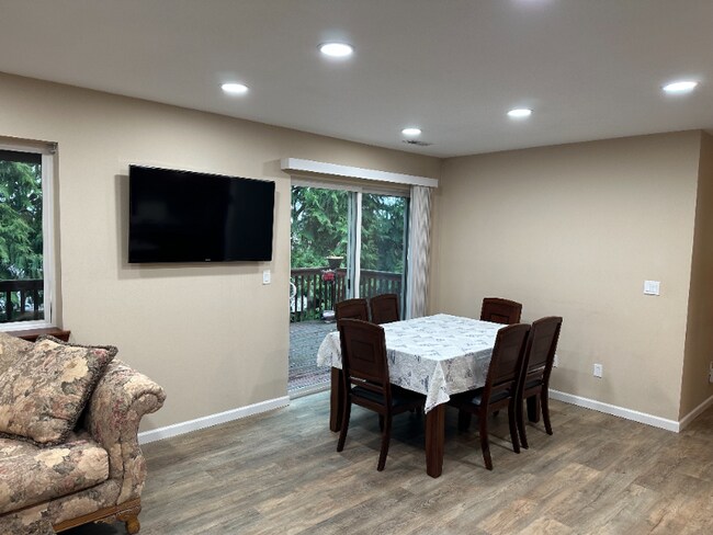 Foto del edificio - 17509 32nd Ave W