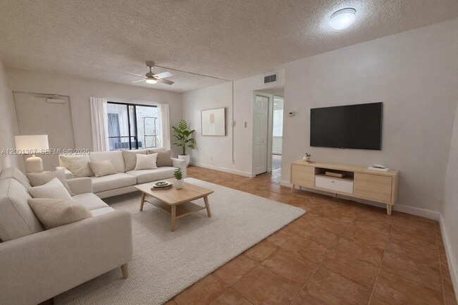 Building Photo - 11120 Royal Palm Blvd