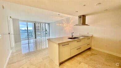 Building Photo - 465 Brickell Ave